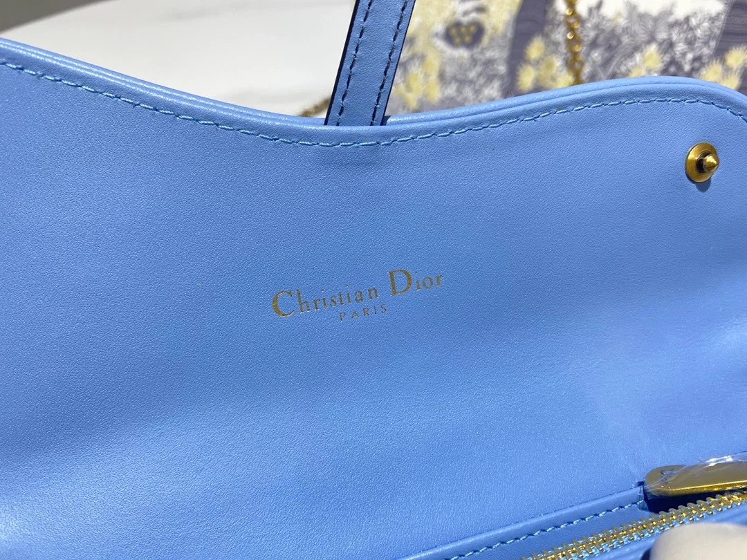 디올 오블리크 새들 장지갑 블루