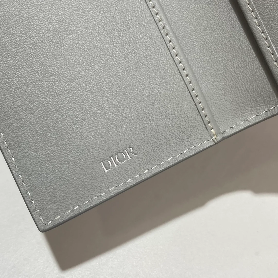 디올 2단 카드 홀더 그레이