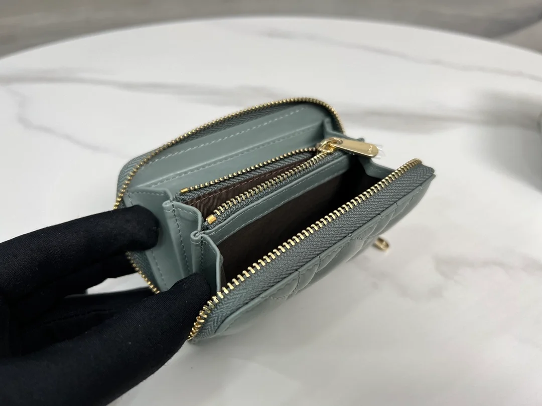 디올 레이디 VOYAGEUR 스몰 동전 지갑 그레이