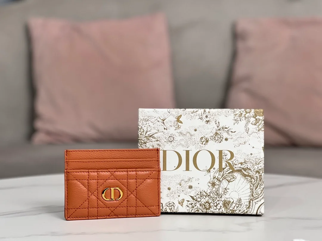 디올 카로 5-슬롯 카드 지갑 로즈