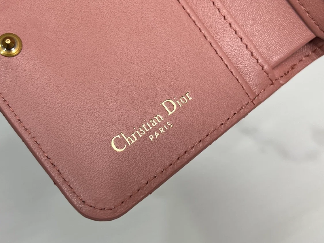 디올 카로 컴팩트 지퍼 지갑 핑크