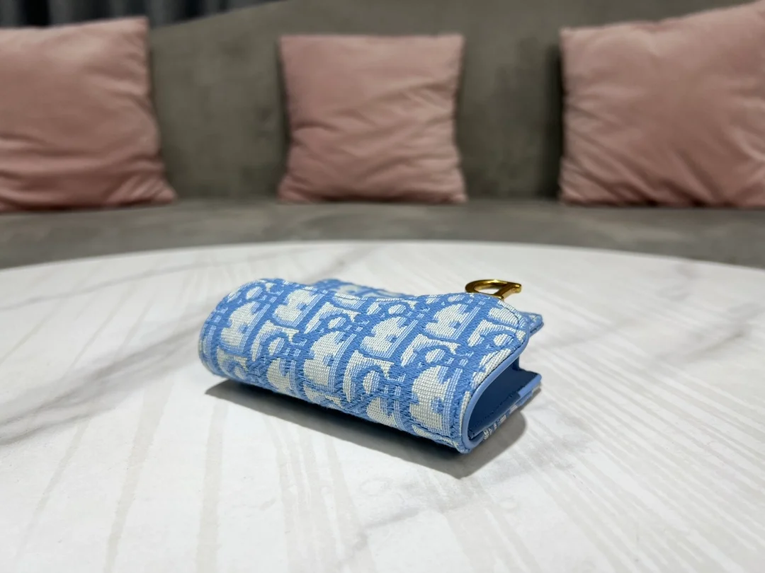 디올 새들 플랩 카드 지갑 블루