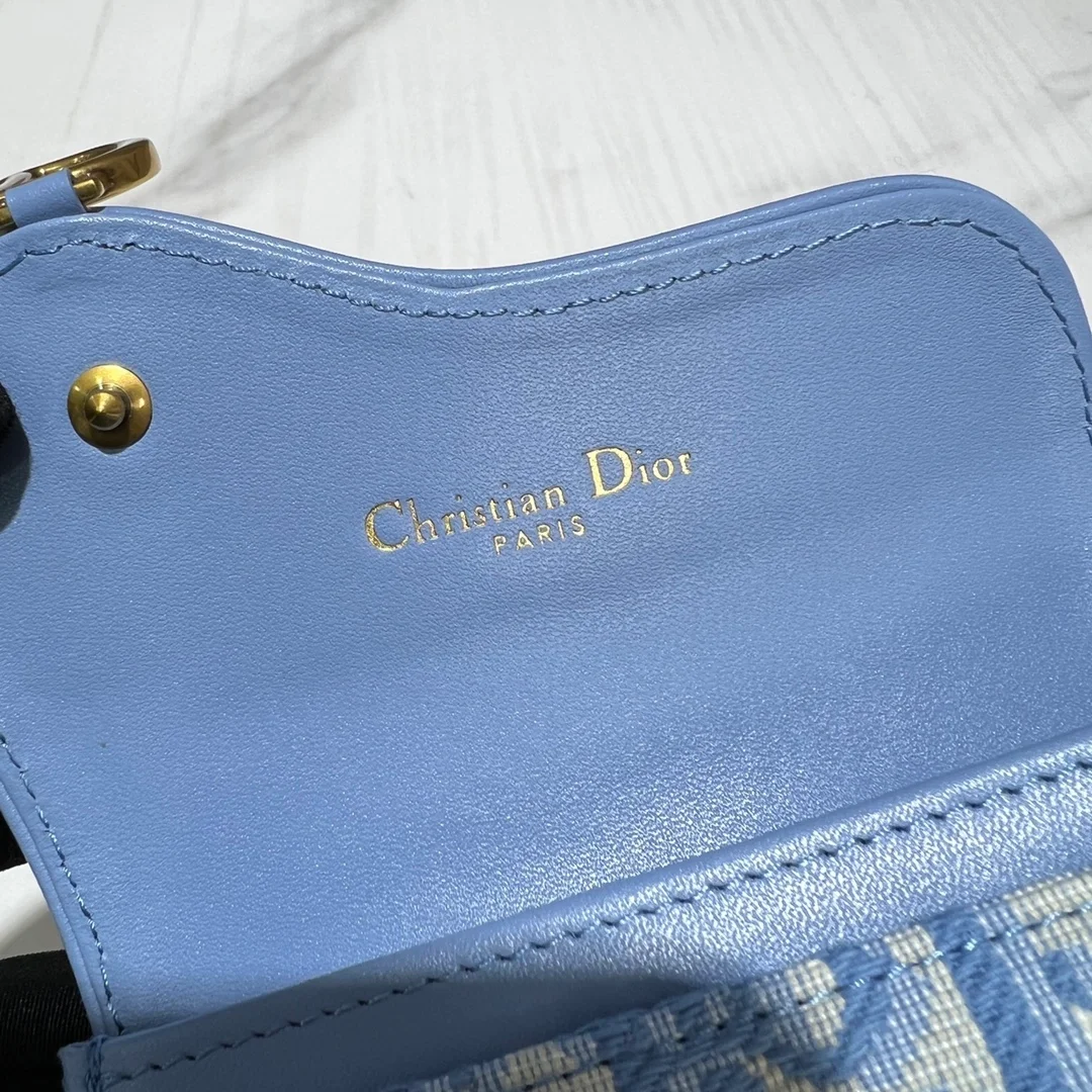 디올 새들 플랩 카드 지갑 블루