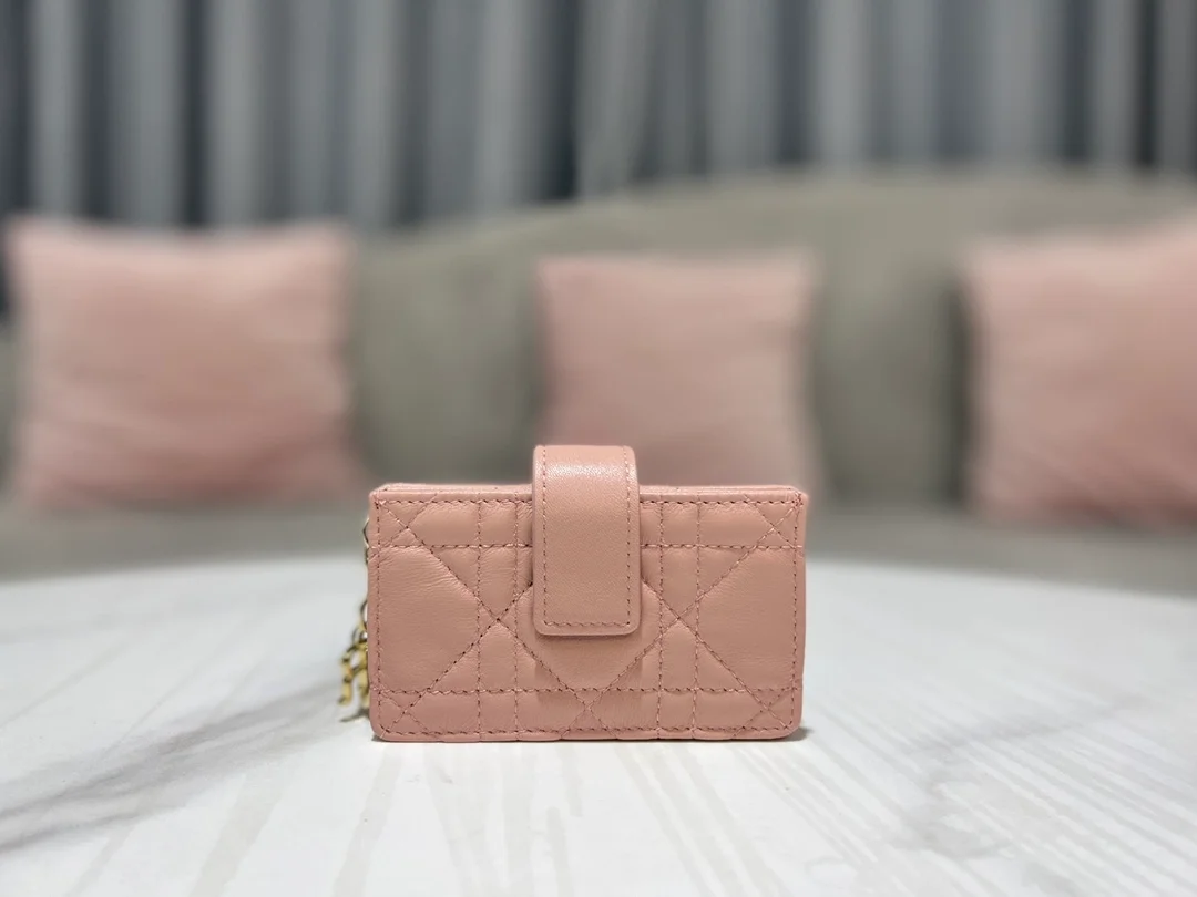 디올 레이디 5-포켓 카드 지갑 핑크