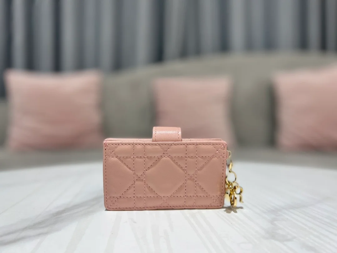 디올 레이디 5-포켓 카드 지갑 핑크