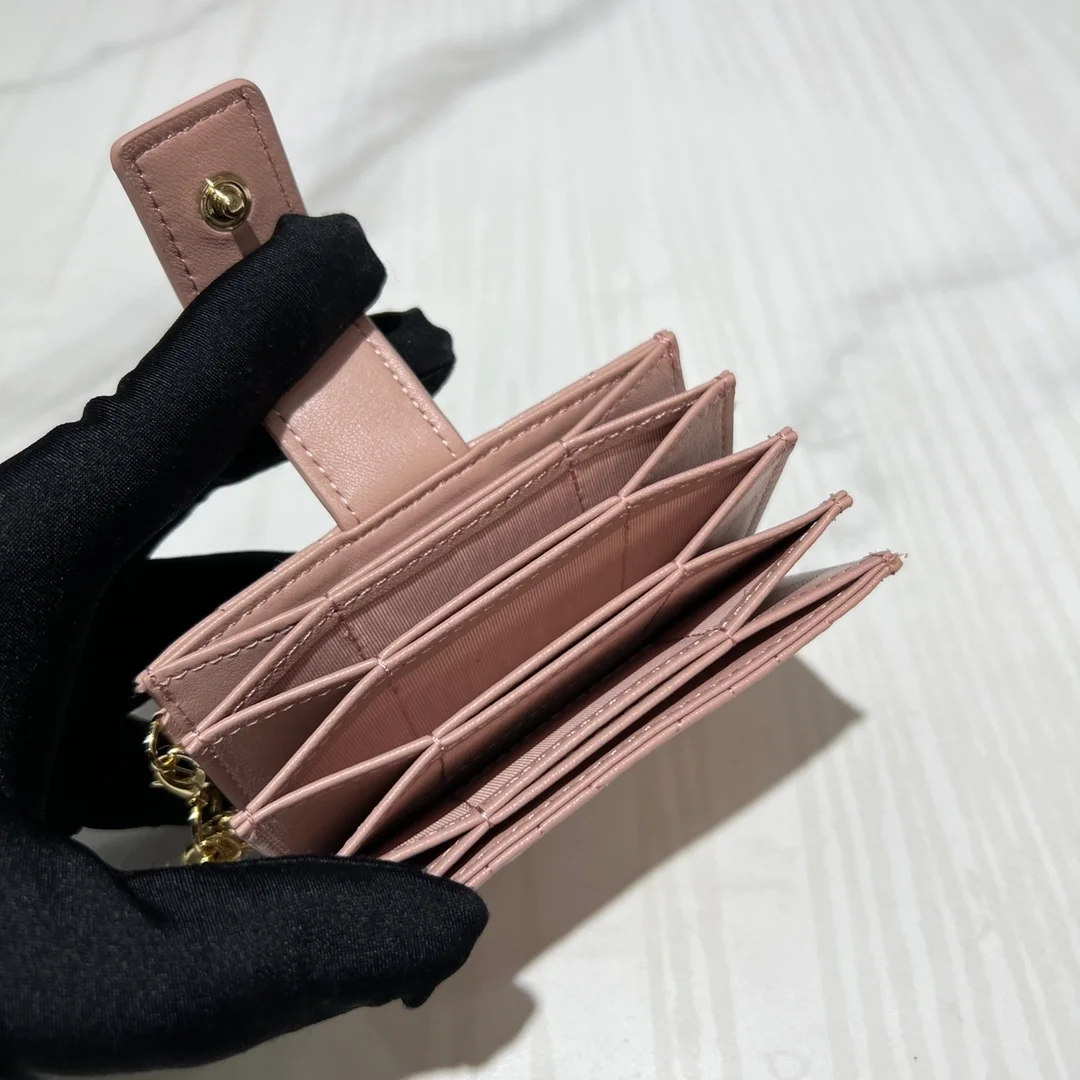 디올 레이디 5-포켓 카드 지갑 핑크