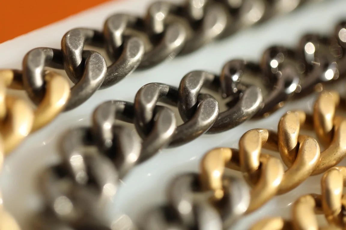 샤넬 19백 미디움 램스킨 블랙 골드