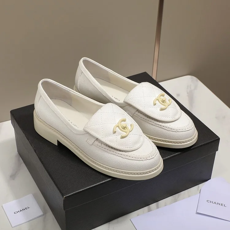 샤넬 턴락 로퍼