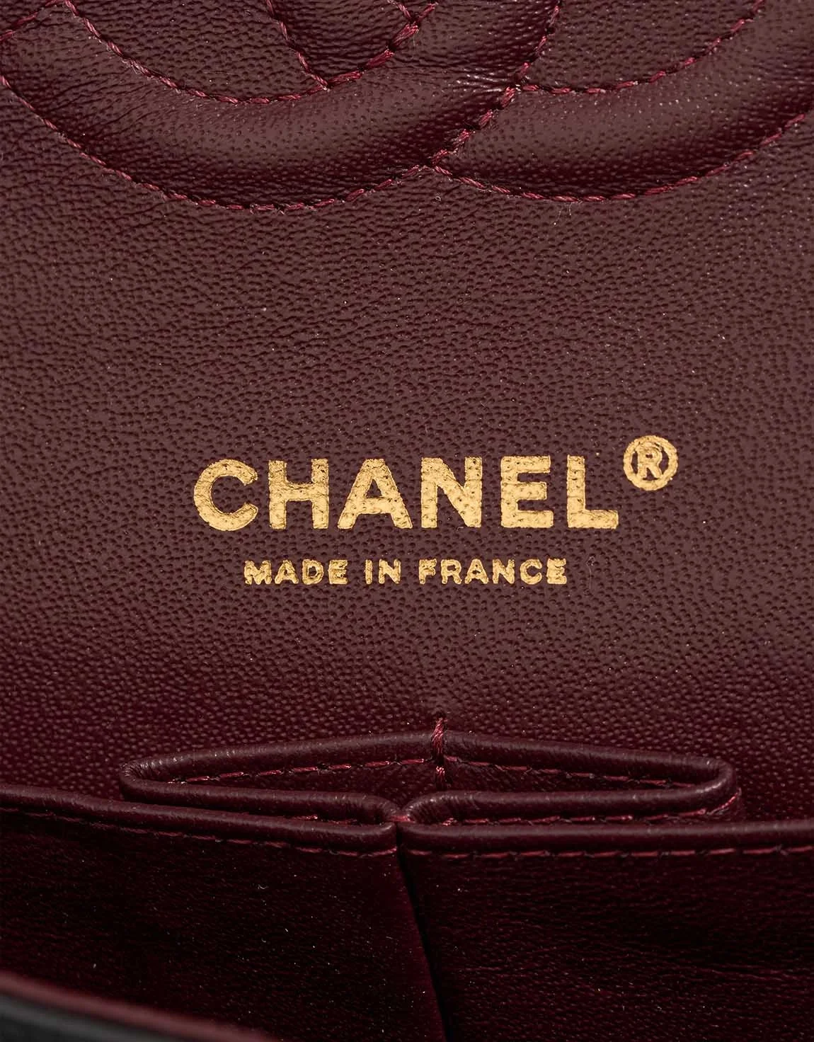 샤넬 클래식 미디움 램스킨 블랙 골드