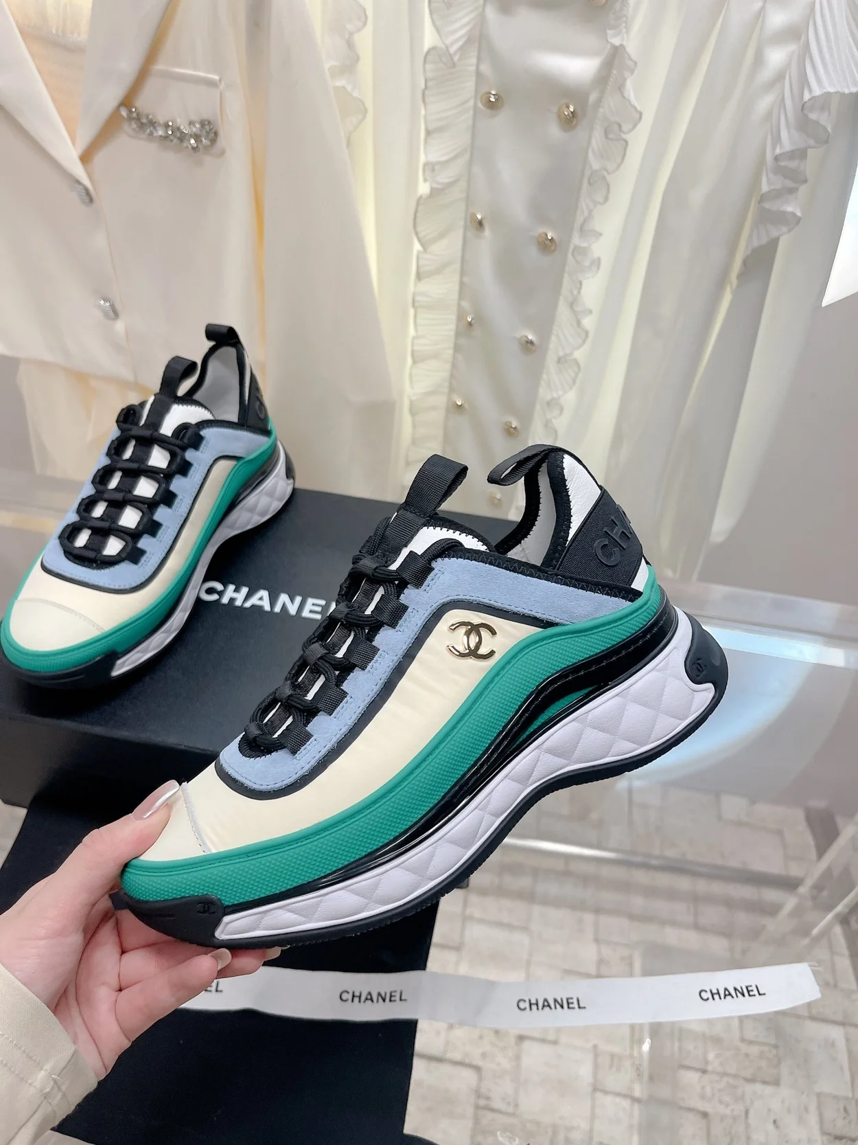 샤넬 믹스드파이버 카프스킨 아이보리