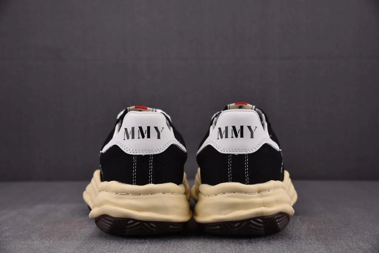 미하라 야스히로 블레이키 블랙 스니커즈