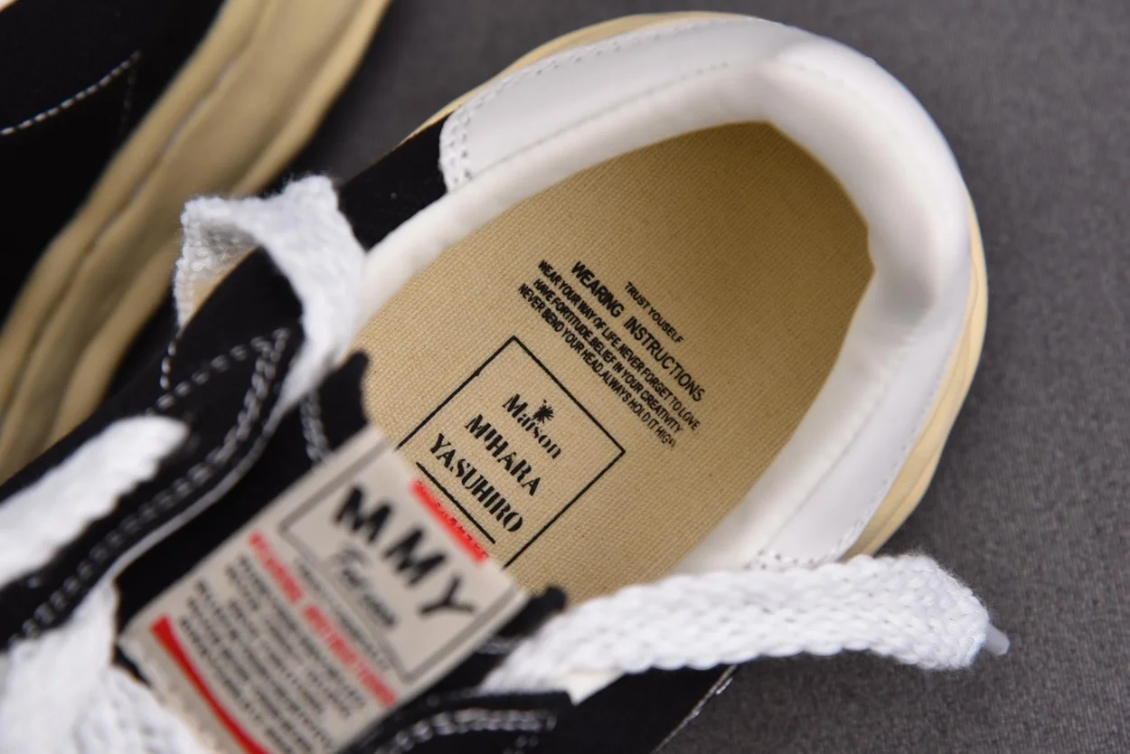 미하라 야스히로 블레이키 블랙 스니커즈