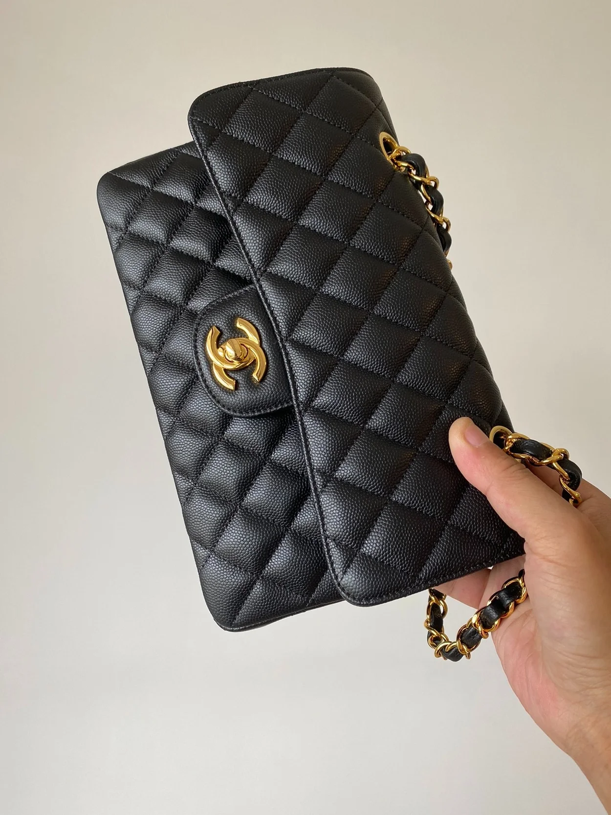 샤넬 클래식 스몰 캐비어 블랙 골드