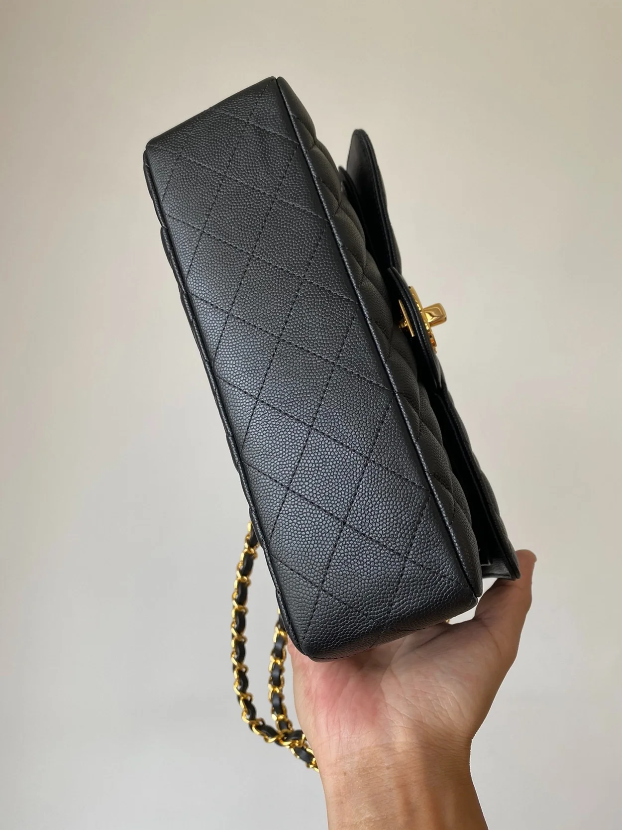 샤넬 클래식 스몰 캐비어 블랙 골드