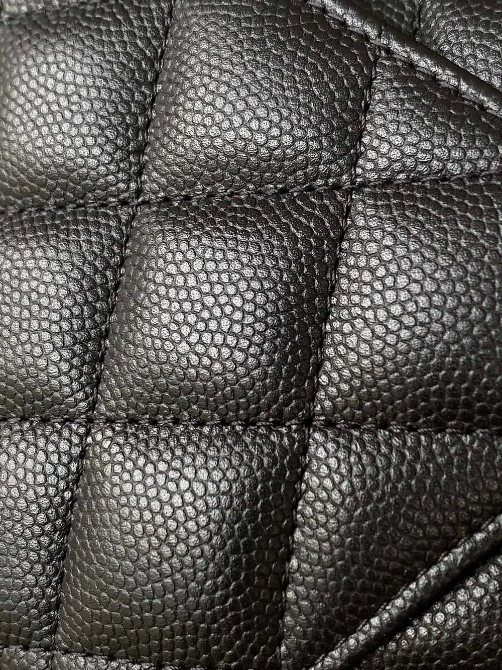 샤넬 클래식 스몰 캐비어 블랙 골드