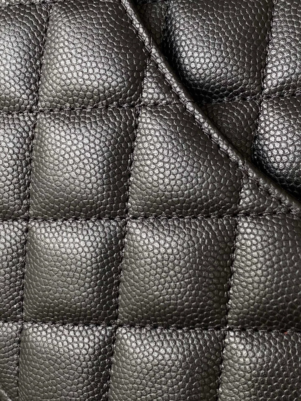 샤넬 클래식 스몰 캐비어 블랙 골드