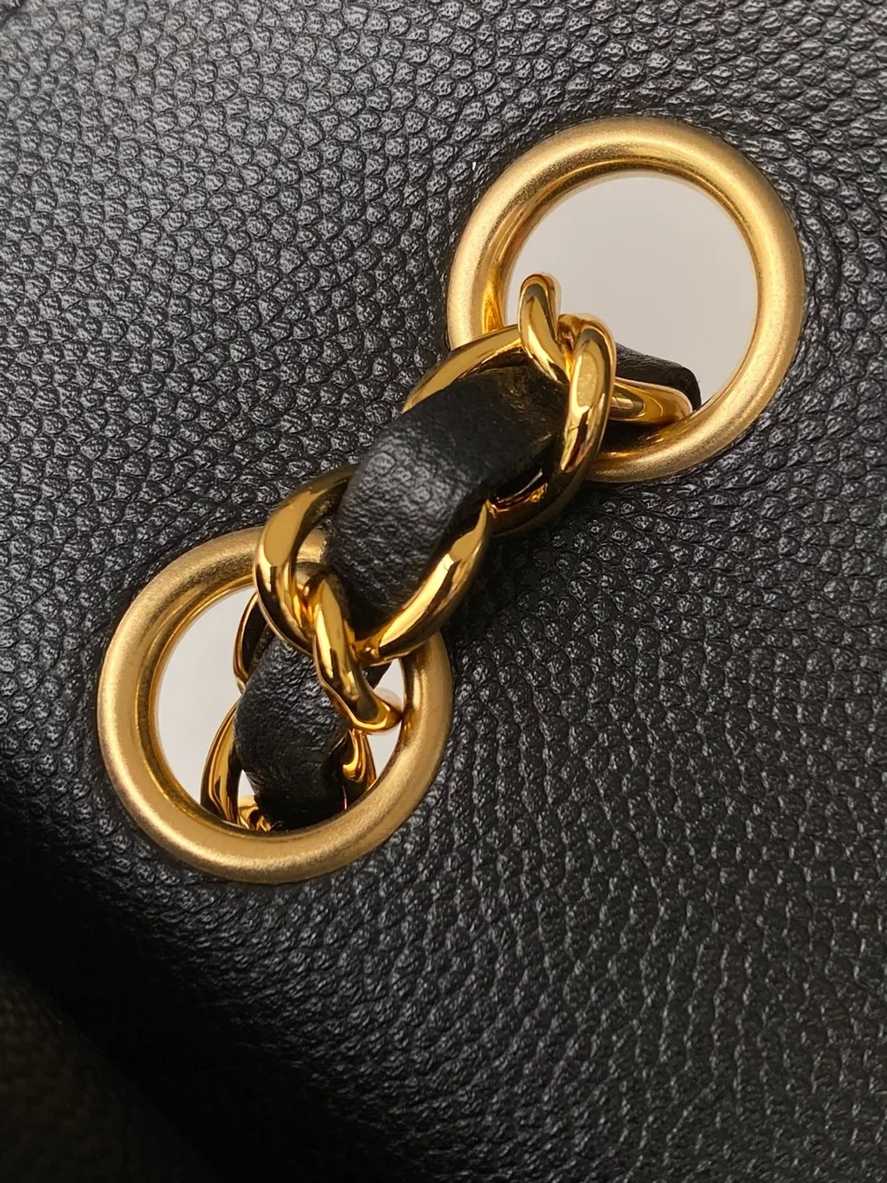 샤넬 클래식 스몰 캐비어 블랙 골드