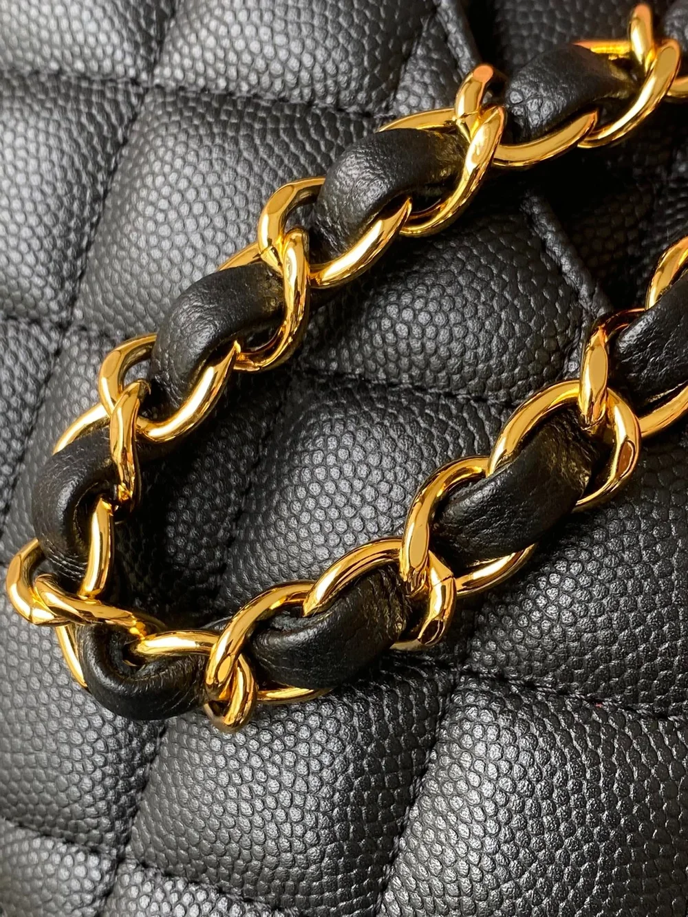 샤넬 클래식 스몰 캐비어 블랙 골드