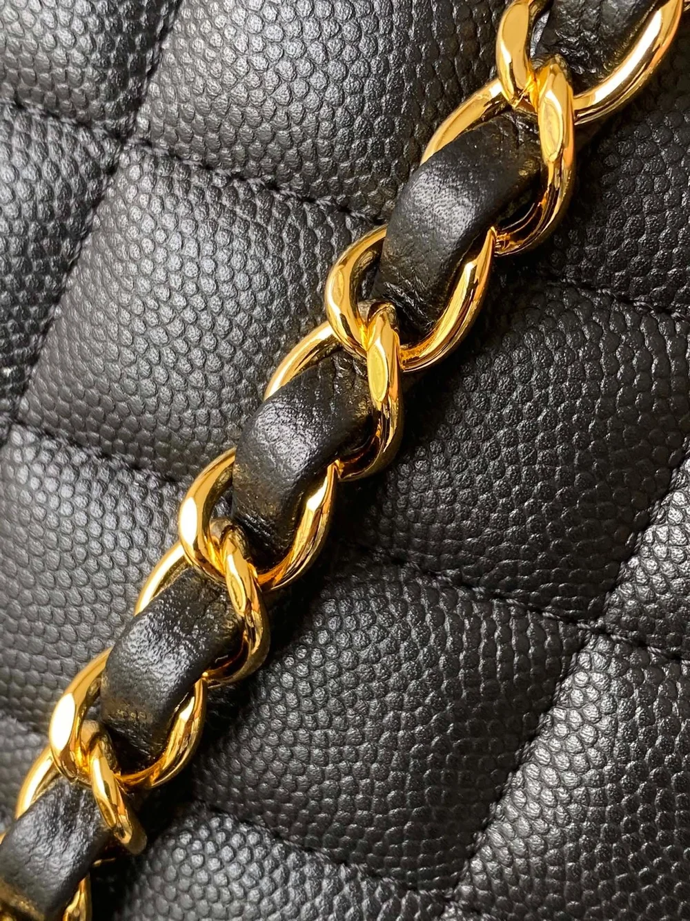 샤넬 클래식 스몰 캐비어 블랙 골드