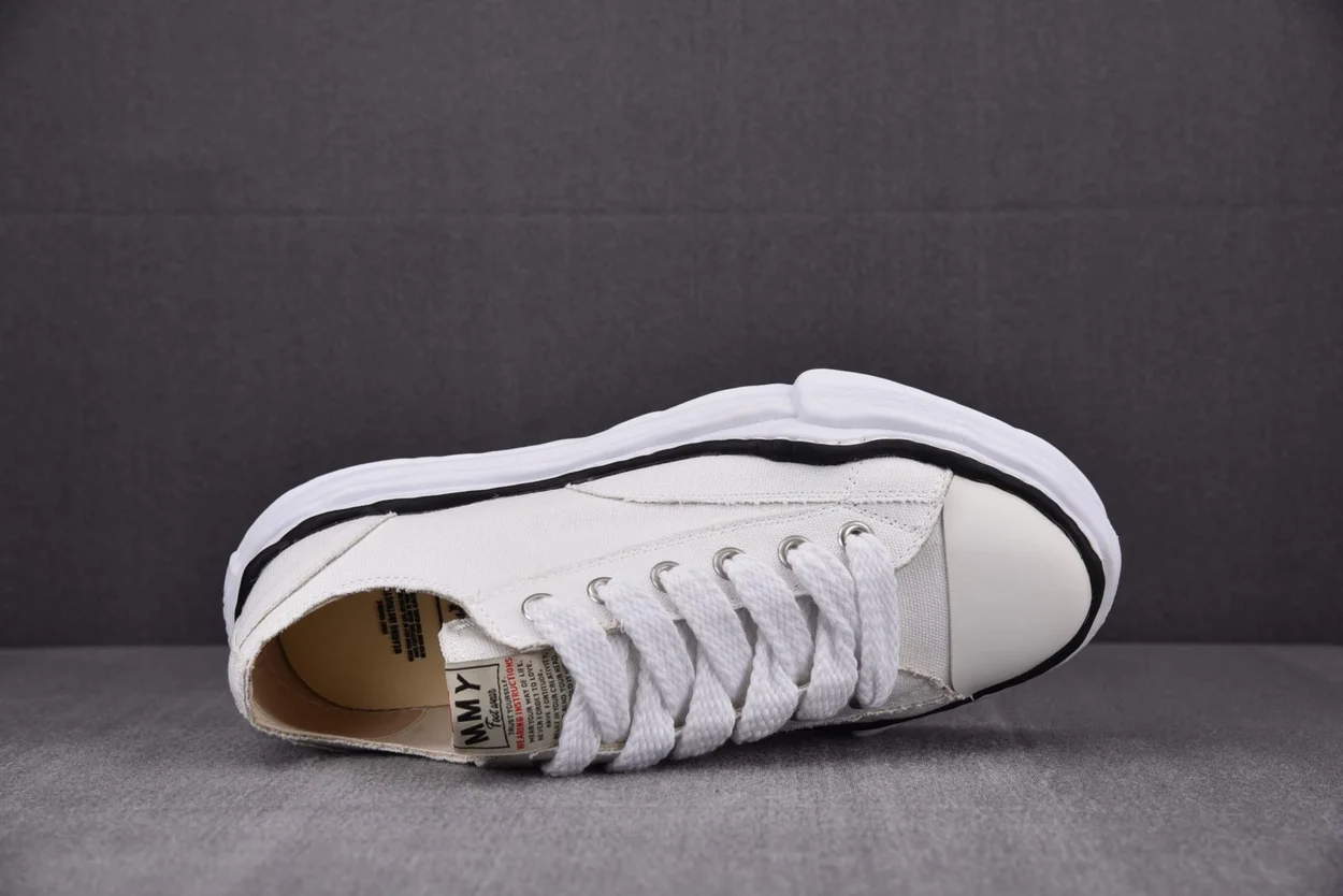 미하라 야스히로 피터슨 OG 솔 캔버스 화이트