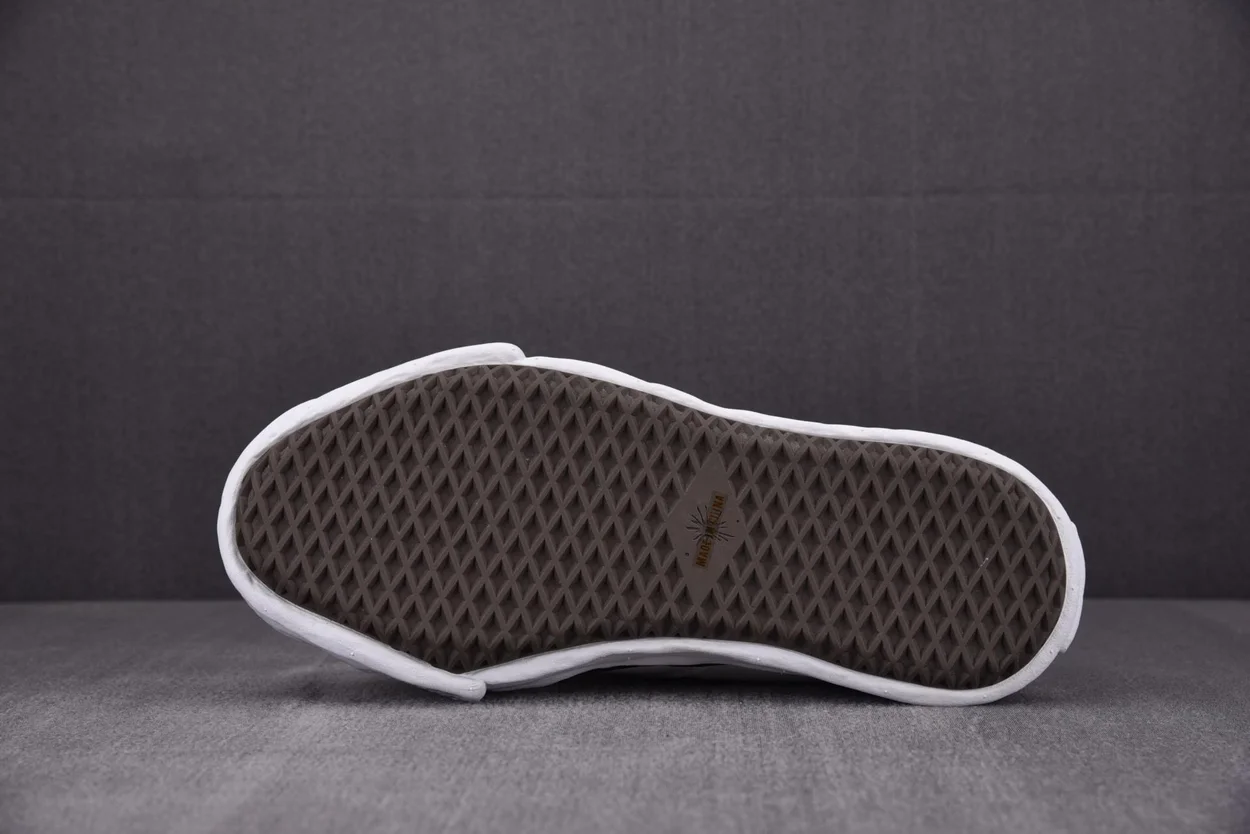 미하라 야스히로 피터슨 OG 솔 캔버스 화이트