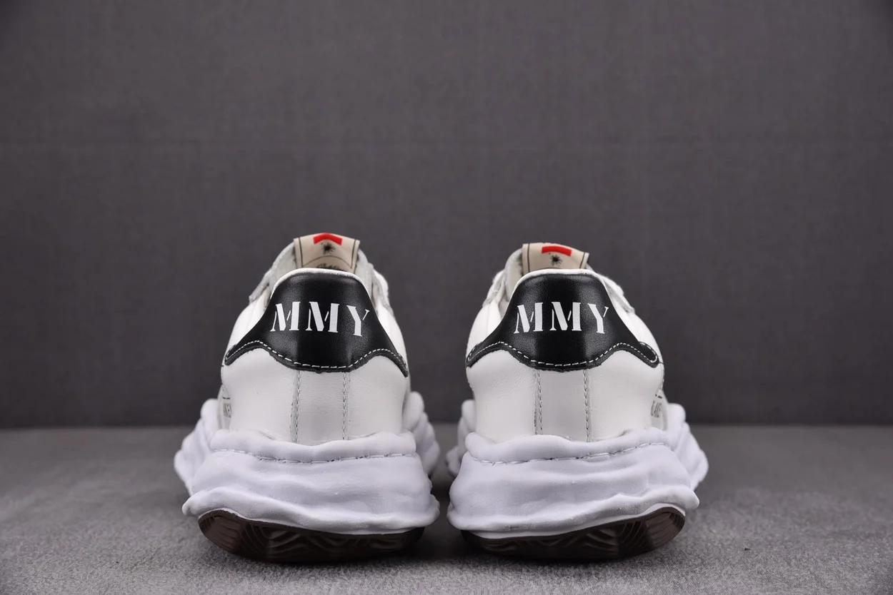 미하라 야스히로 블레이키 OG 솔 레더 화이트