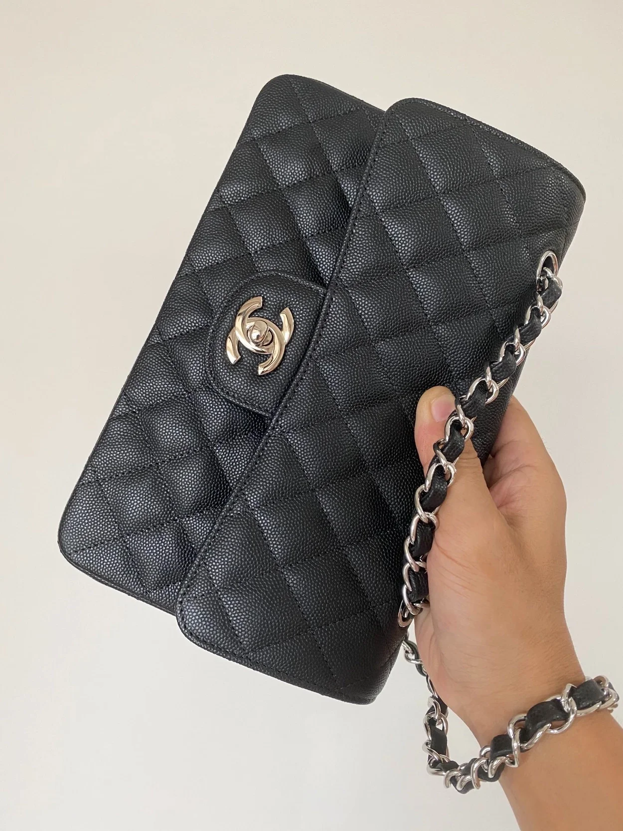 샤넬 클래식 스몰 캐비어 블랙 실버