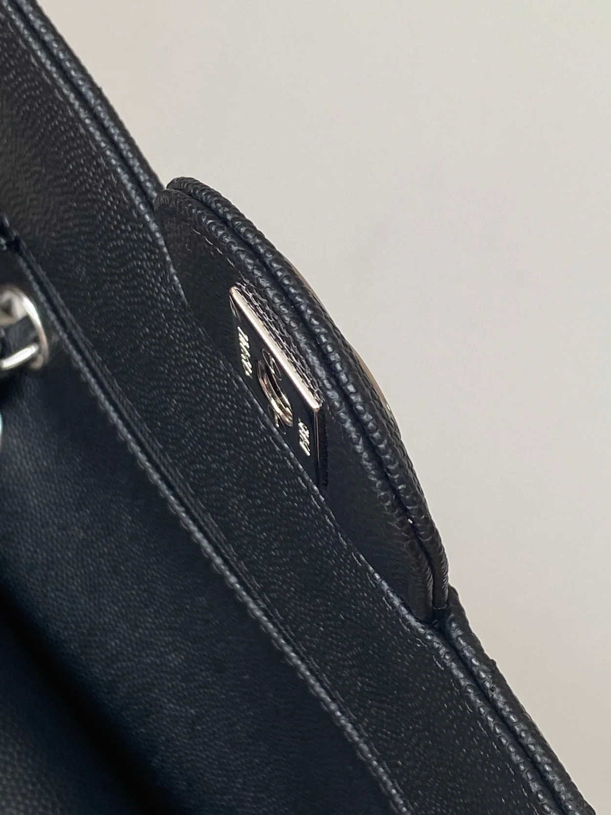 샤넬 클래식 스몰 캐비어 블랙 실버