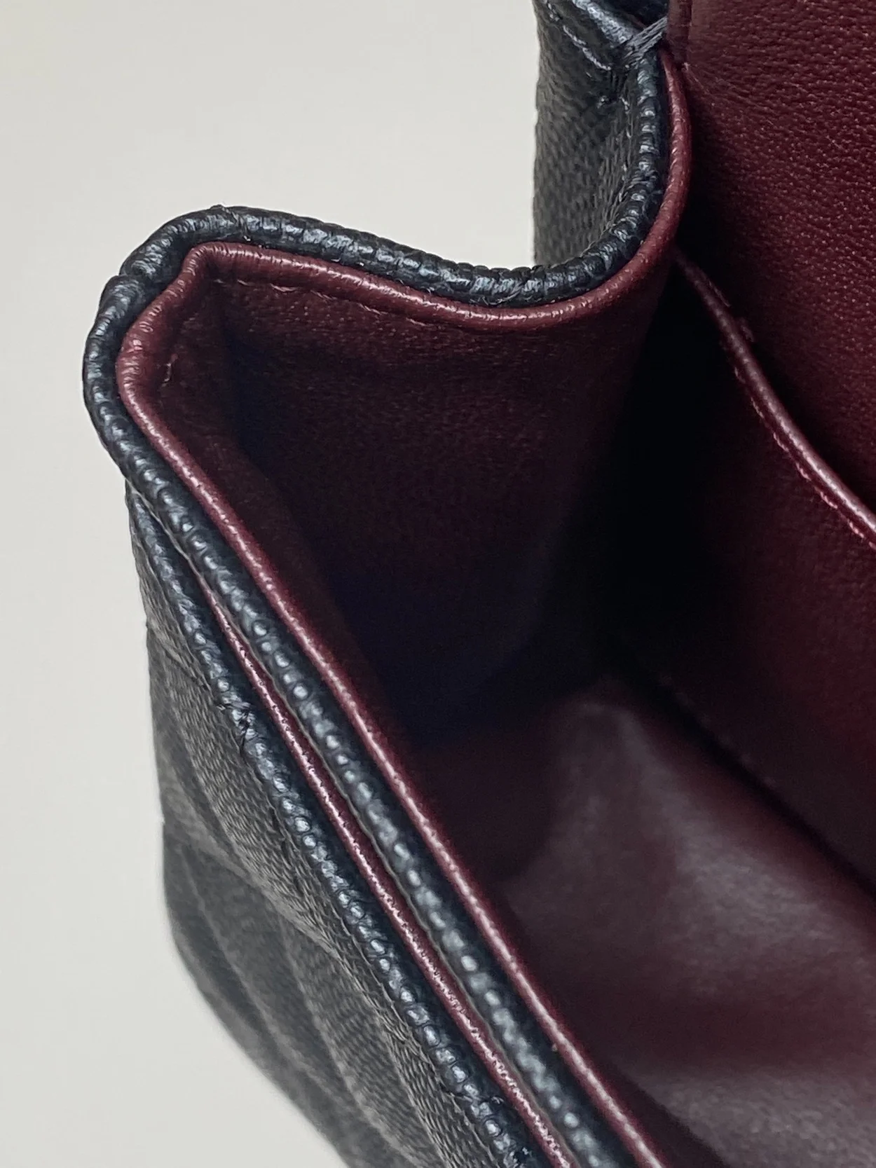 샤넬 클래식 스몰 캐비어 블랙 실버