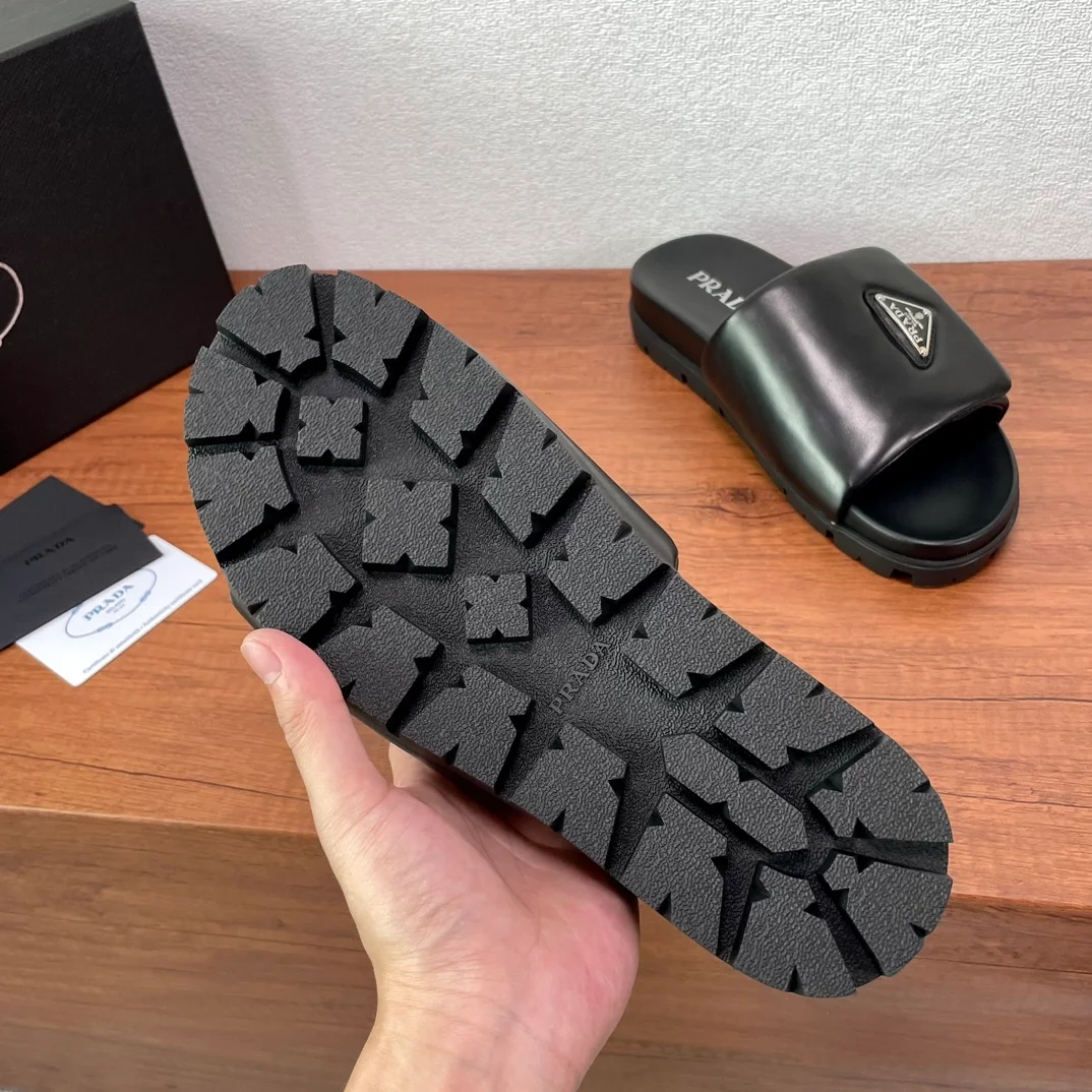 프라다 소프트 패딩 20mm 슬라이드 샌들