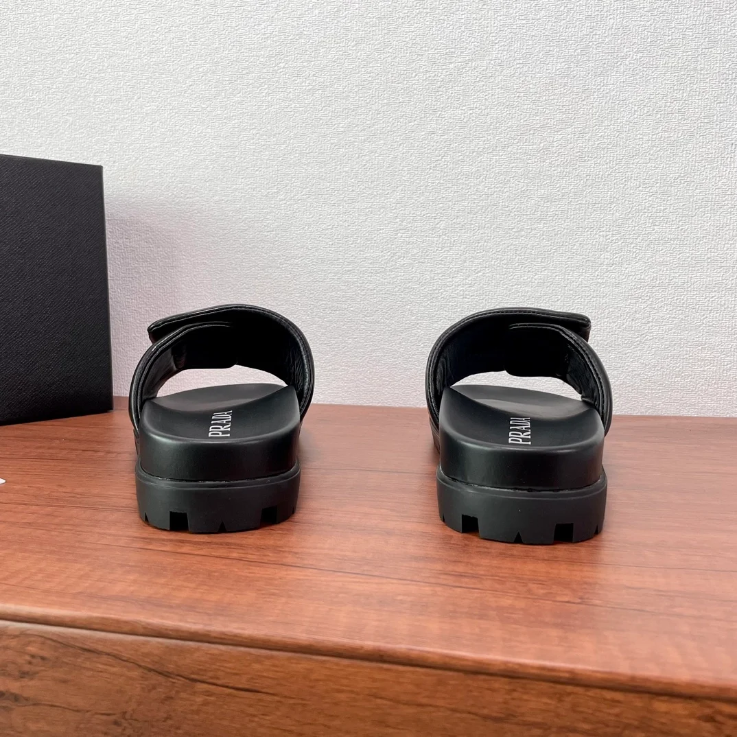 프라다 소프트 패딩 20mm 슬라이드 샌들