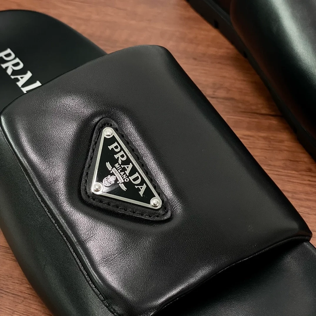 프라다 소프트 패딩 20mm 슬라이드 샌들