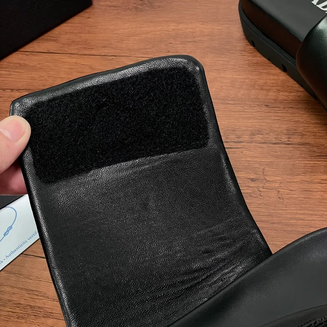 프라다 소프트 패딩 20mm 슬라이드 샌들