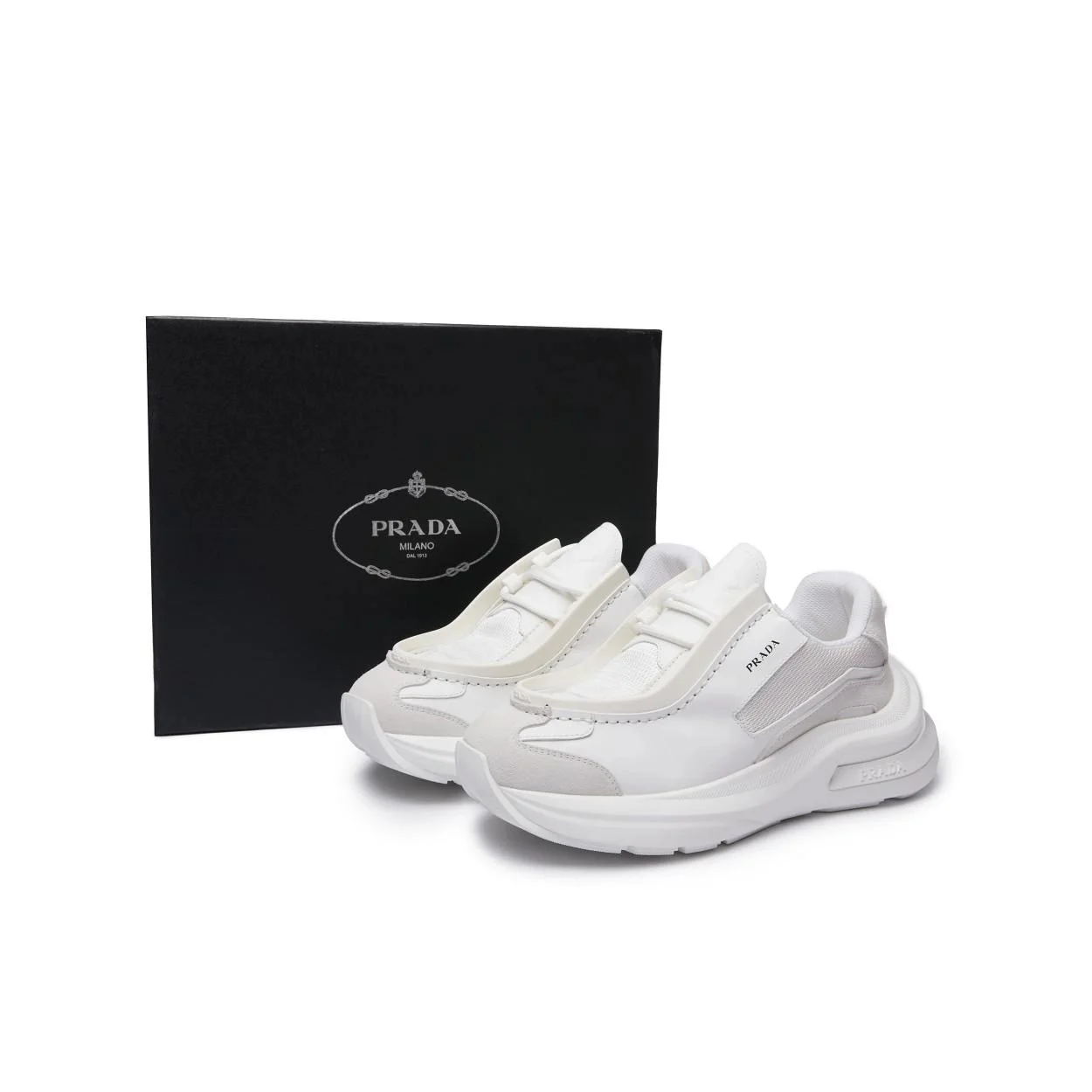 프라다 패널 가죽 청키 스니커즈 화이트