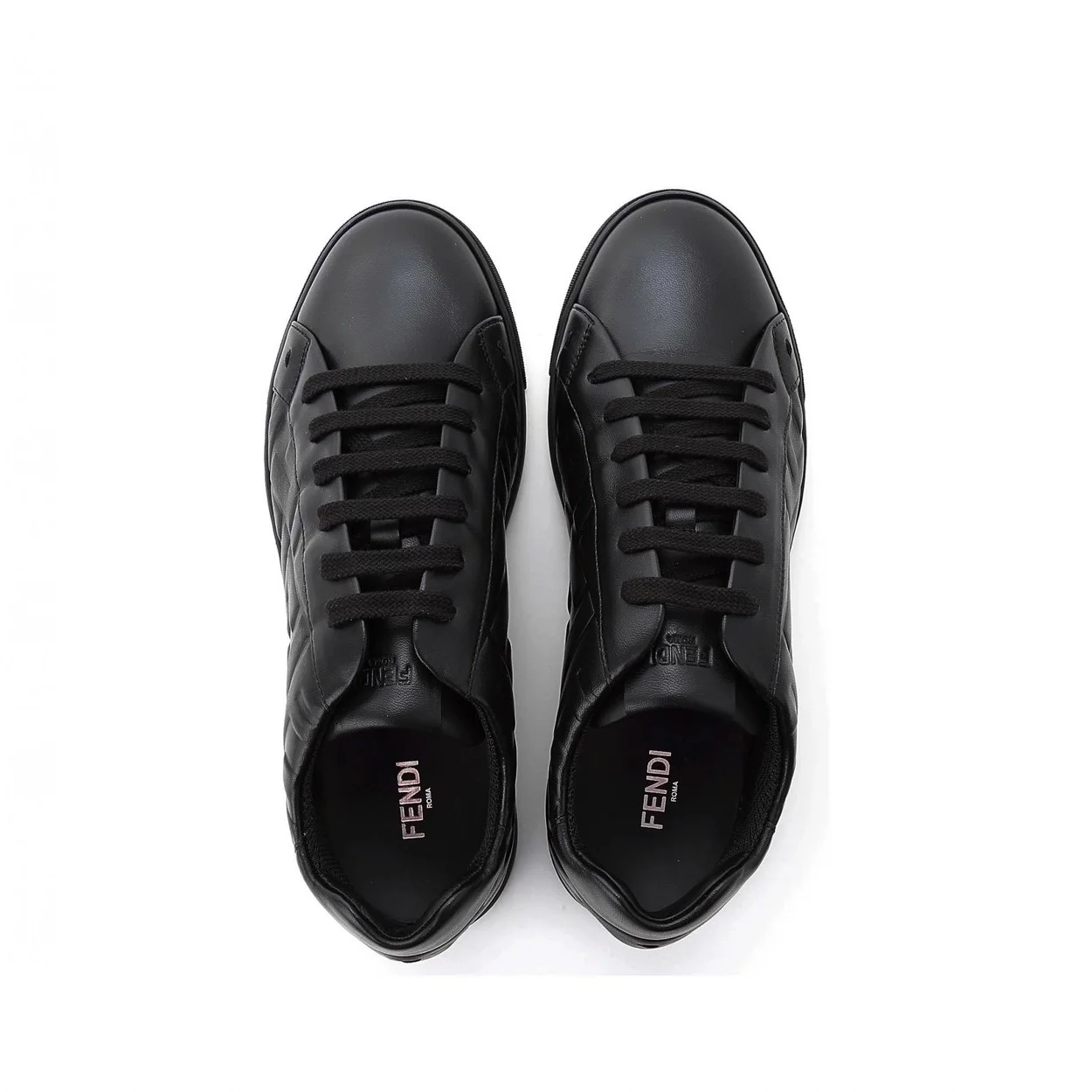 펜디 나파 레더 블랙 로우탑 스니커즈