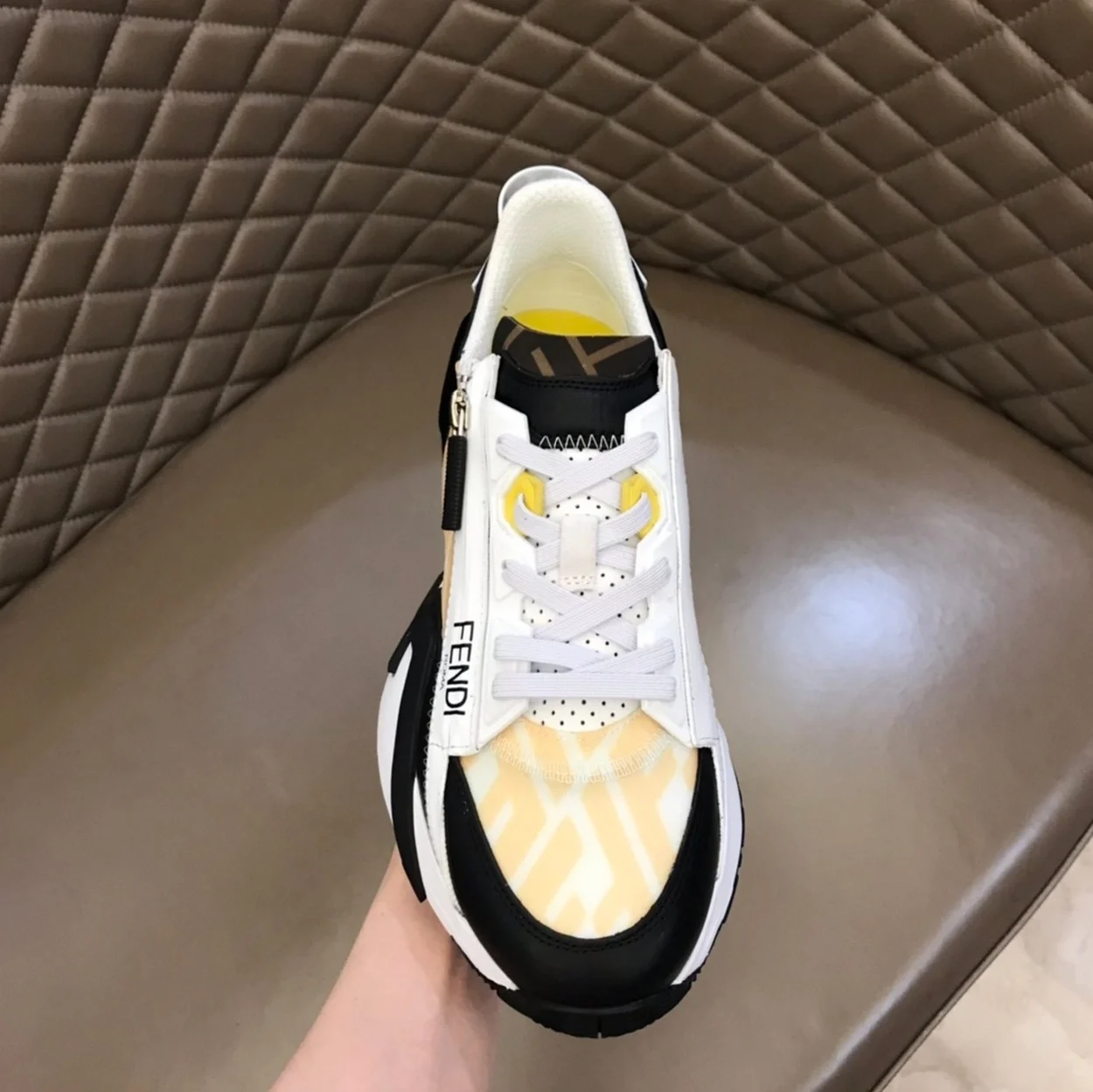 펜디 플로우 옐로우 로우탑 스니커즈