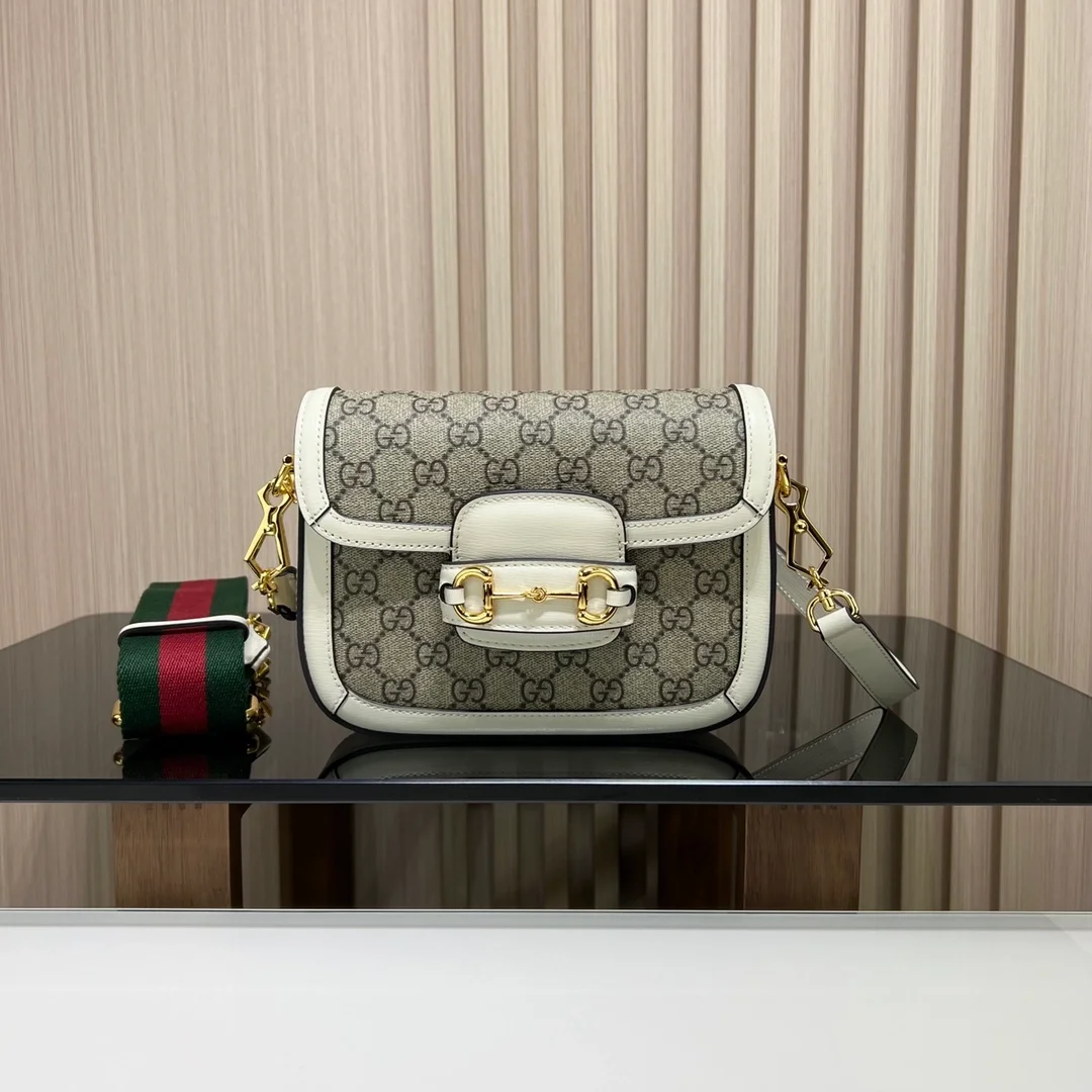 구찌 홀스빗 1955 미니 크로스 백 화이트