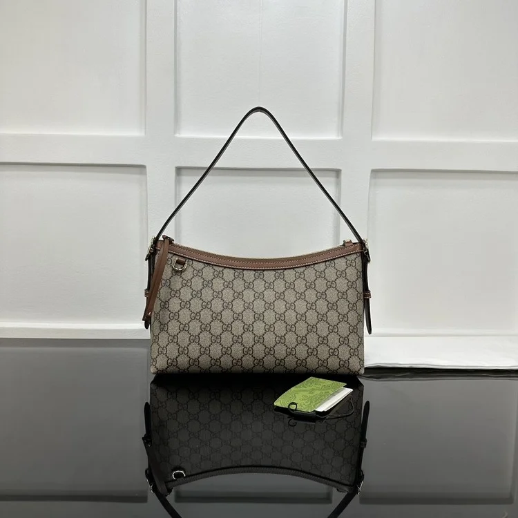 구찌 GG 엠블럼 미디엄 숄더백 847449