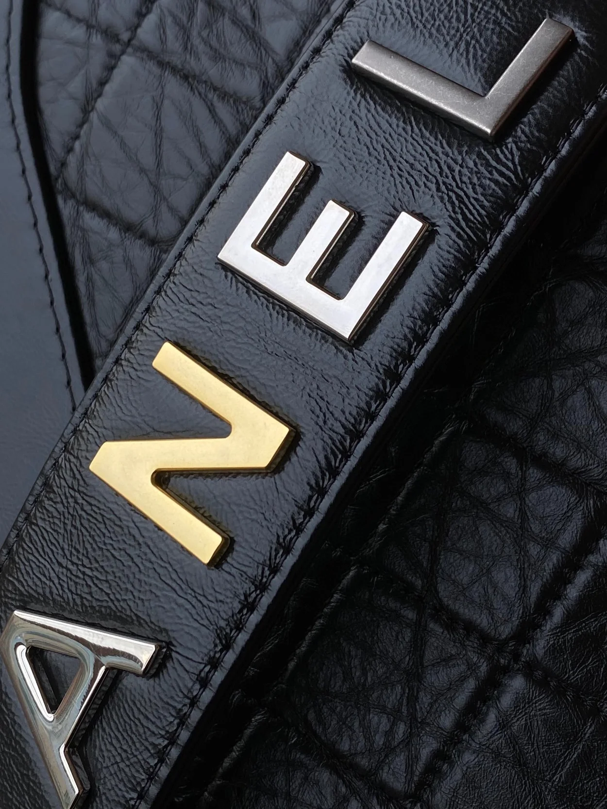 샤넬 가브리엘 호보백 미디움