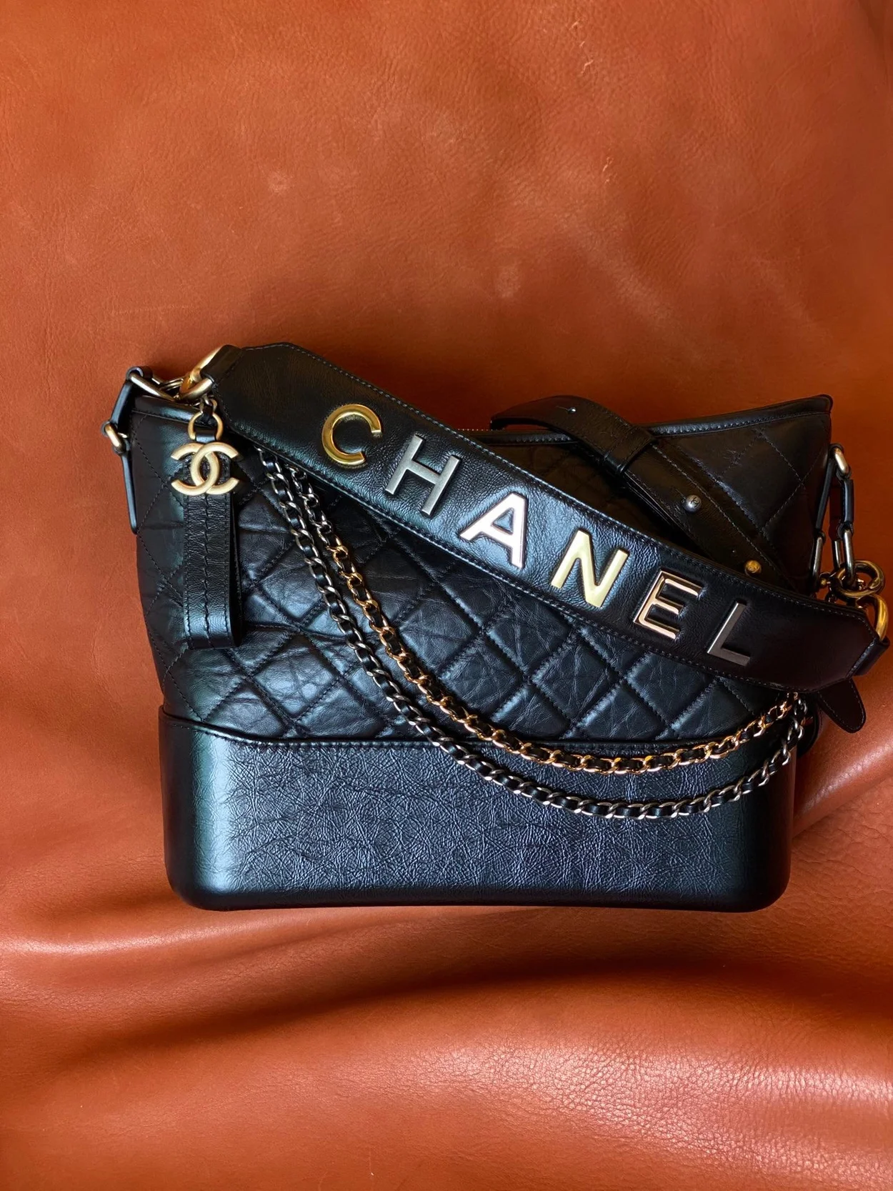 샤넬 가브리엘 호보백 미디움