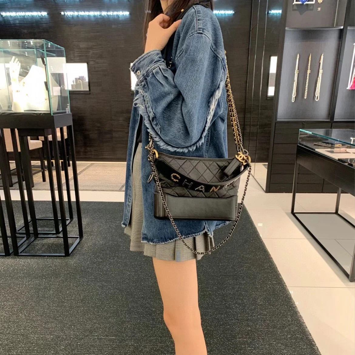 샤넬 가브리엘 호보백 미디움