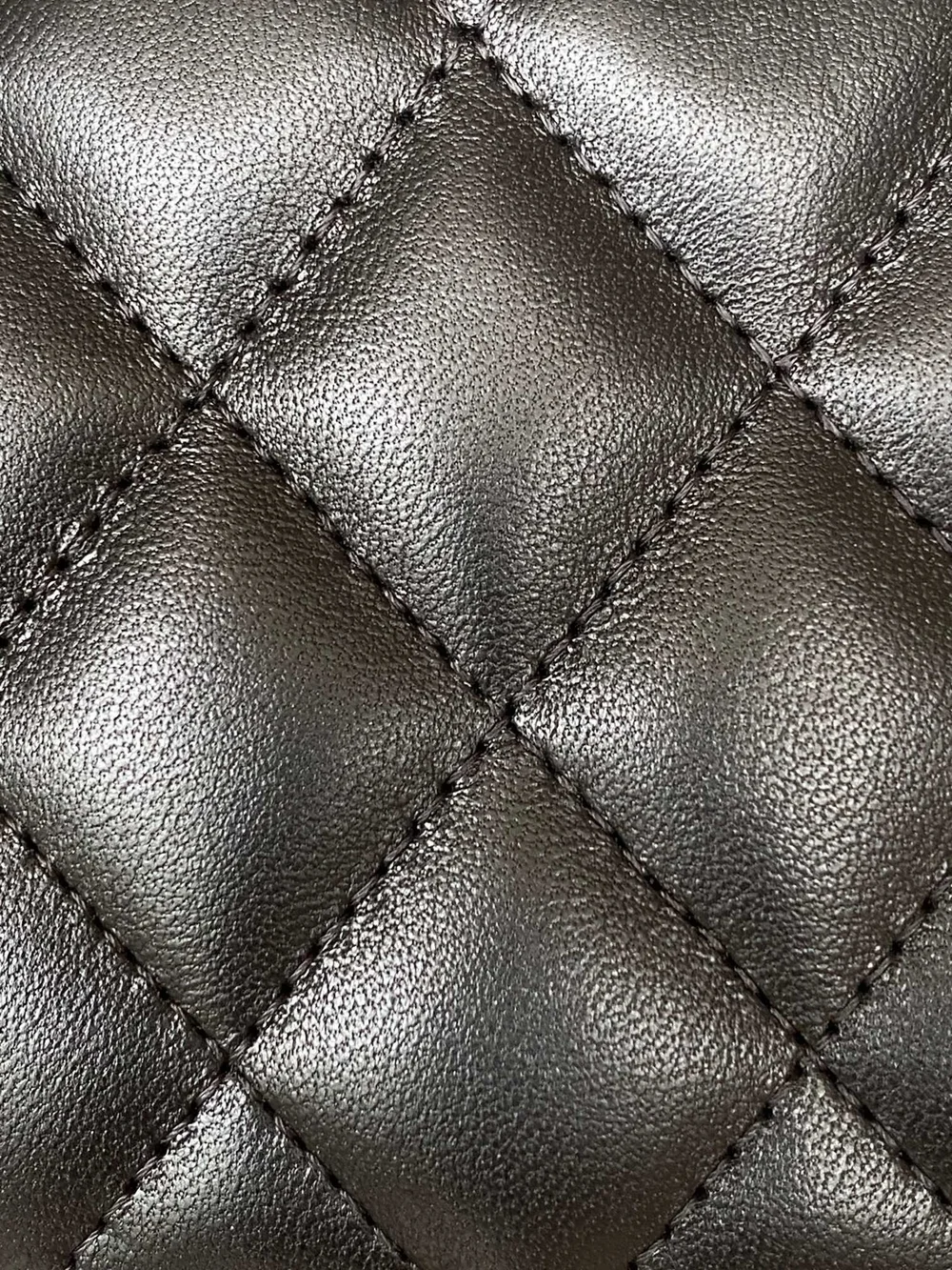 샤넬 클래식 스몰 램스킨 블랙 실버