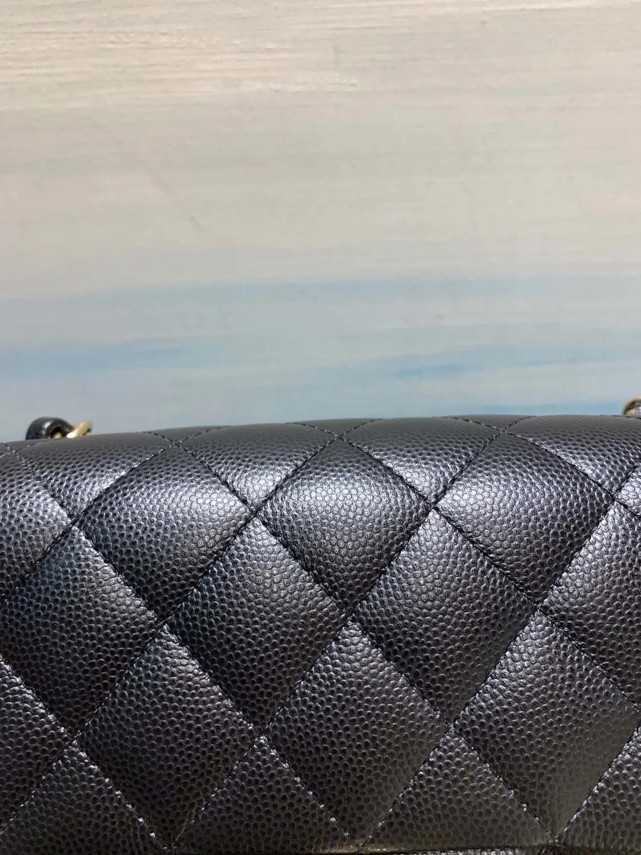 샤넬 클래식 미니 캐비어 블랙 골드