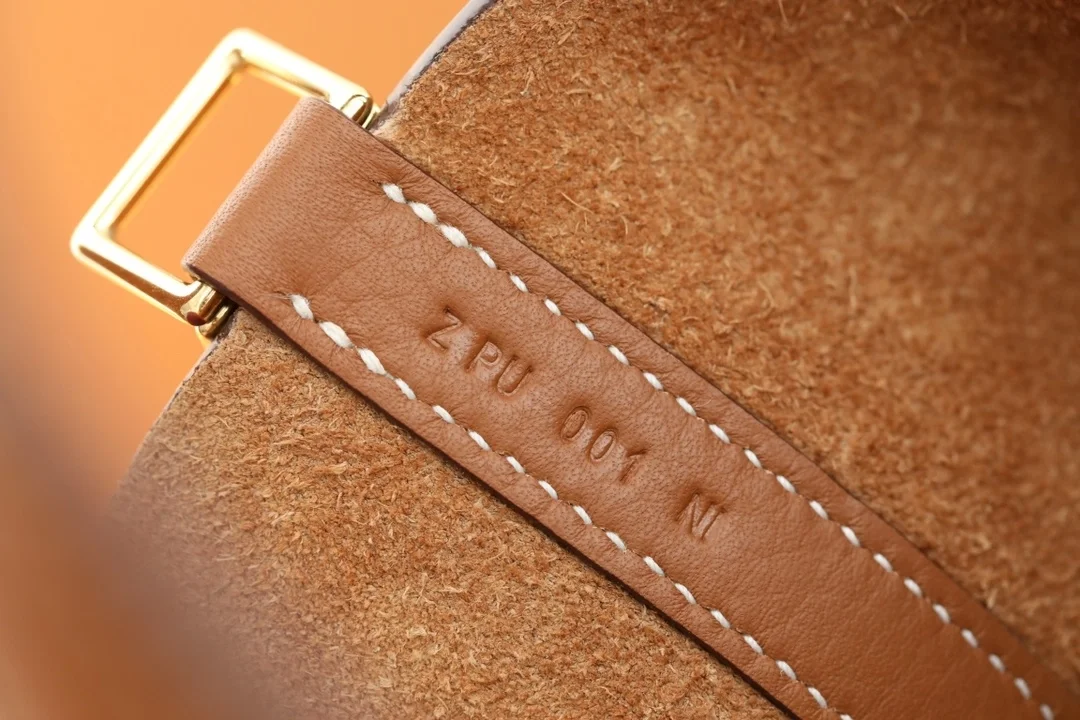 에르메스 피코탄 MM Gold 백