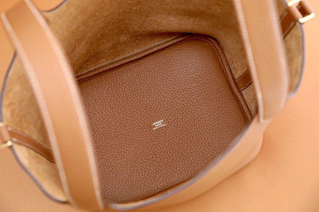 에르메스 피코탄 MM Gold 백