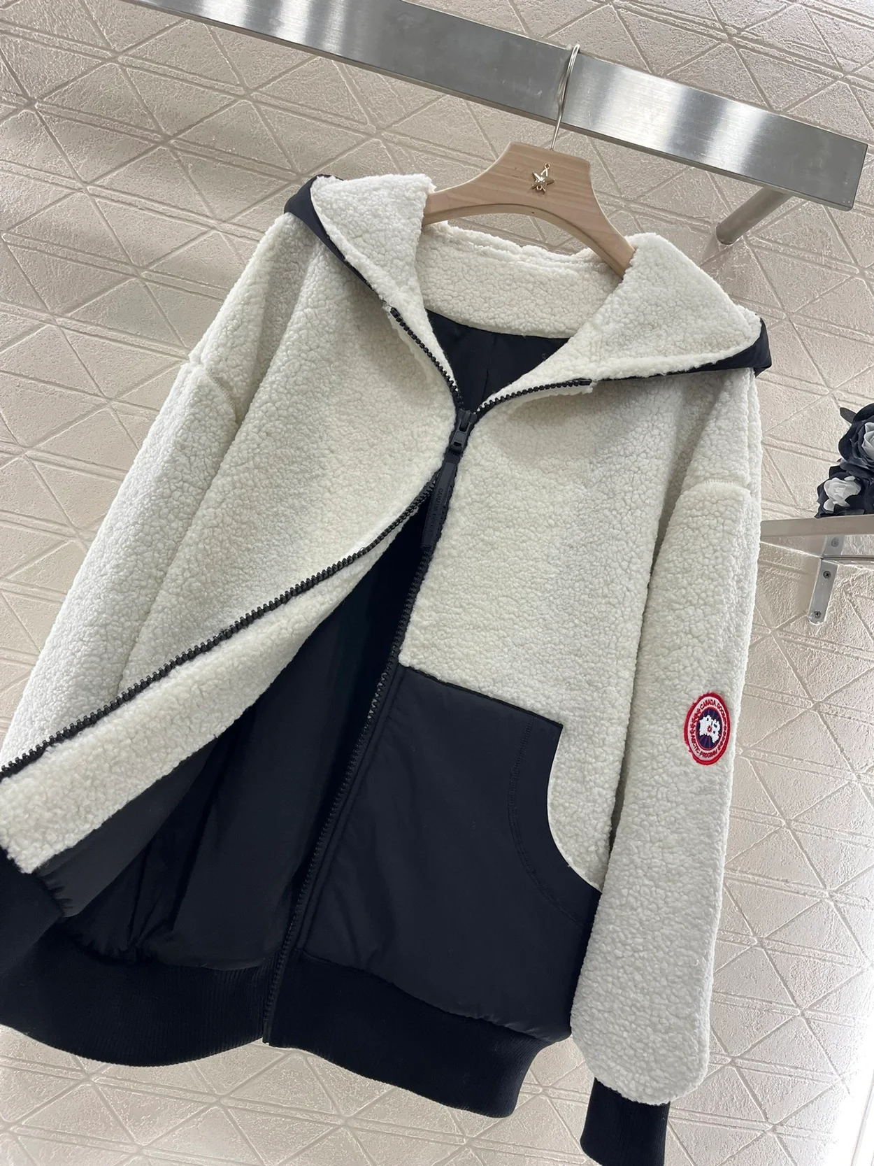 캐나다구스 오버사이즈 플리스 후디 아이보리