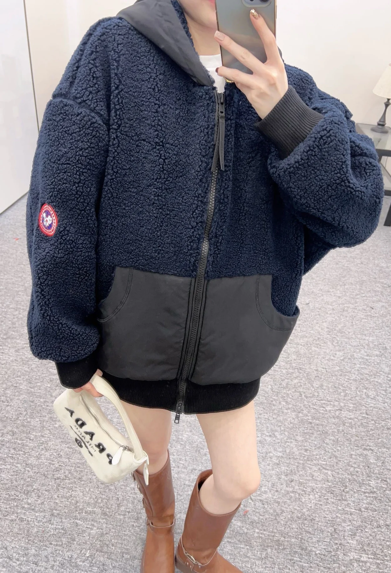 캐나다구스 오버사이즈 플리스 후디 네이비