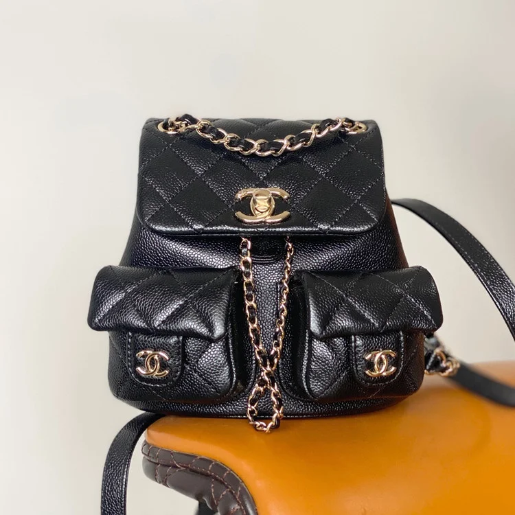 샤넬 23P 투 포켓 듀마 백팩 스몰 캐비어 블랙