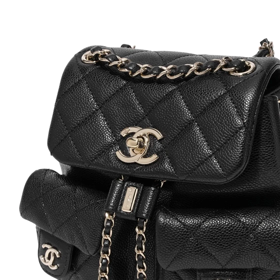 샤넬 23P 투 포켓 듀마 백팩 스몰 캐비어 블랙