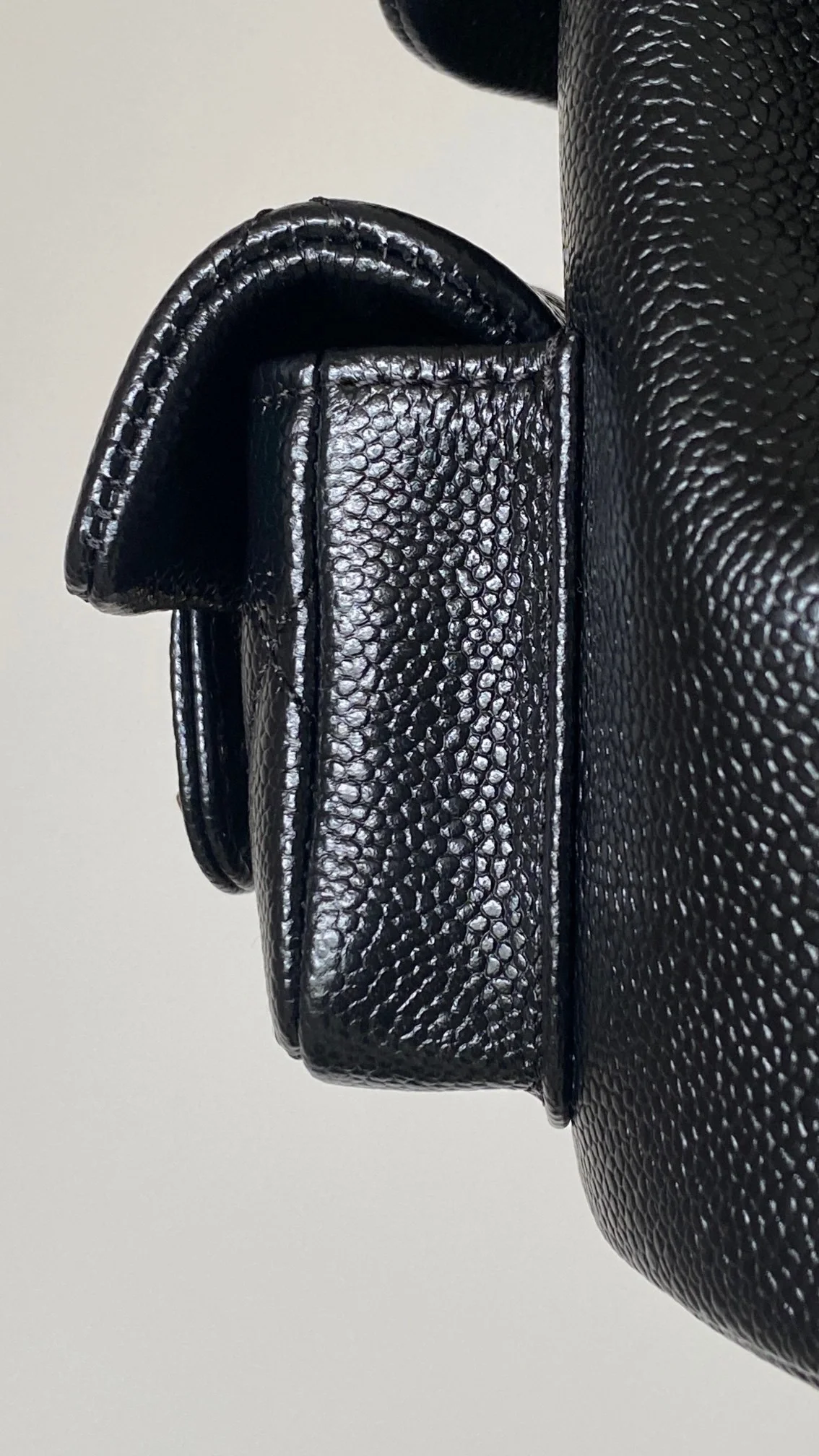 샤넬 23P 투 포켓 듀마 백팩 스몰 캐비어 블랙